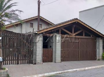 Casa · 250m² · 4 Quartos · 3 Vagas · Sobrado com 4 dormitórios, sendo 1 suíte, sala e 3 vagas de garagem, no Jardim Guapira.