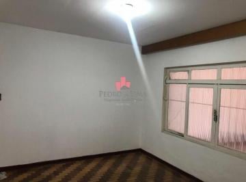 Casa · 111m² · 2 Quartos · 3 Vagas · Casa térrea com 2 dormitórios e 3 vagas na Ponte Rasa.