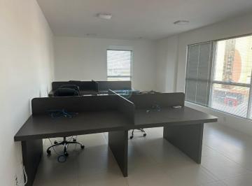 Foto 01 · À Venda Sala Comercial semi-mobiliada com 35 m², 01 banheiro e 01 vaga de estacionamento no bairro C