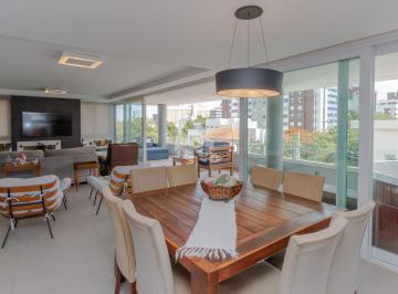 Apartamento com 3 dormitórios no Menino Deus (17) · APARTAMENTO DE 230 M² COM 3 SUÍTES E 3 VAGAS NO BAIRRO MENINO DEUS.