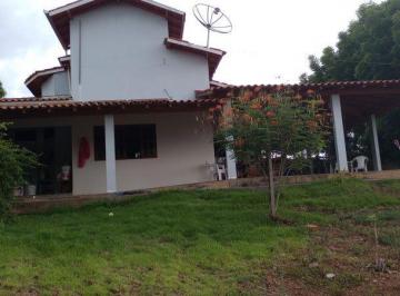 img0 · Casa com 3 Quarto(s) e 2 banheiro(s) para Alugar, 200 m² por R$ 3000 / Mês