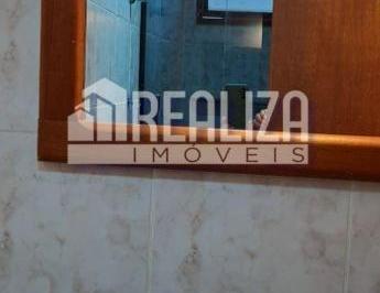 img0 · Apartamento com 3 Quarto(s) e 2 banheiro(s) para Alugar, 100 m² por R$ 1236 / Mês