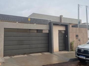 Rua 09 Qd 08 Lt 11 · Casa à venda em Formosa-GO, Parque Serrano: 3 quartos, 1 suíte, 1 sala, 2 vagas, 190m² de área. Conf