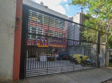 Comercial · 540m² · 6 Vagas · Excelente ponto comercial em Vila Andrade, 540m², 8 salas com 6 vagas para clientes.