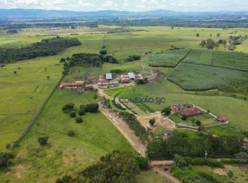 b000feb3183e86da371a05853d0cef47df69f847 · Fazenda 40 alqueres sendo 7 dormitórios à venda, 968000 m² por R$ 12.000.000 - Triângulo - Pindamo