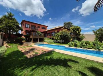 30e971ca22455227b438bae207e6e9d37afb4609 · Casa à venda, 215 m² por R$ 1.790.000,00 - Condomínio Village Araçoiaba - Araçoiaba da Serra/SP
