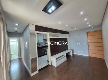 f2a64a7dc830f8d836efc2b5b81de398ef36ef6e · Apartamento de 3 dormitórios (sendo 1 suíte e 1 escritório), todos com armários planejados.