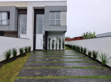 Casa · 110m² · 3 Quartos · 2 Vagas · SOBRADO GEMINADO - UBATUBA - SÃO FRANCISCO DO SUL - SC