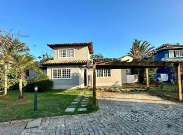 Casa · 180m² · 4 Quartos · 2 Vagas · Casa Espetacular em Condomínio Completo a 300m da Praia