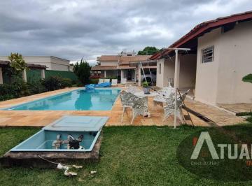 Casa · 1000m² · 2 Quartos · 8 Vagas · Linda casa em Jarinu, com excelente conforto e localização.