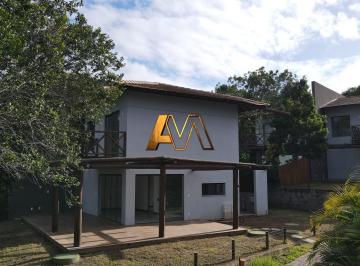 Casa · 133m² · 3 Quartos · 2 Vagas · CASA 3/4 COM 2 SUÍTES EM PRAIA DO FORTE