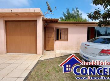 Casa de 3 quartos, Tramandaí · C1091 - Excelente residência de esquina localizada em região de moradores