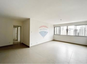 Apartamento · 137m² · 3 Quartos · 1 Vaga · Apartamento Reformado na Vila Mariana, 137m² de Luxo