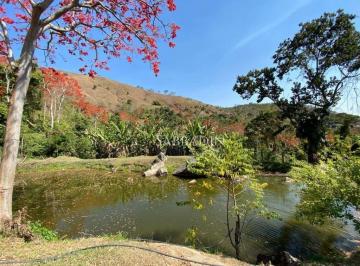 19e0f38882cd78c781dfd9d117eee525b2ee1589 · Terreno à venda, 20091 m² ótima topografia, lago e linda vista por R$ 730.000 - Secretário - Petrópo