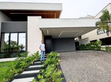 Casa · 216m² · 4 Quartos · 4 Vagas · CASA NO RESIDENCIAL MIRANTE DO LAGO COM 215,50M², 4 SUÍTES E ÁREA DE LAZER COMPLETA 