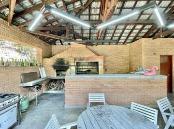 Casa · 900m² · 5 Quartos · 6 Vagas · Sobrado - Granja Viana - 900 metros
