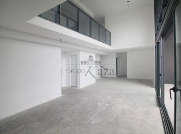 Apartamento · 325m² · 4 Quartos · 4 Vagas · Apartamento Duplex - Real Parque - 4 Dormitórios - 325m².
