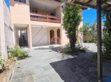 img0 · Casa com 5 Quarto(s) e 5 banheiro(s) para Alugar, 228 m² por R$ 4500 / Mês