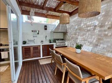Casa · 120m² · 4 Quartos · 2 Vagas · Linda casa com 4 quartos na praia da Pauba - Aceita Financiamento
