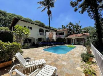 Casa · 542m² · 4 Quartos · 6 Vagas · Vende-se Linca Casa no Villa Vianna. 4d (2sts). Ótima! Piscina, gourmet, hó