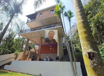Casa · 392m² · 4 Quartos · 6 Vagas · Vende-se Linda Casa 3dorm/1suíte, Área Gourmet, à 3km RT. PORTEIRA FECHADA