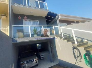 Casa · 244m² · 3 Quartos · 3 Vagas · Vende-se Linda Casa com 3dorm/ 2suites, no Resid. Vila D'este em Cotia. 