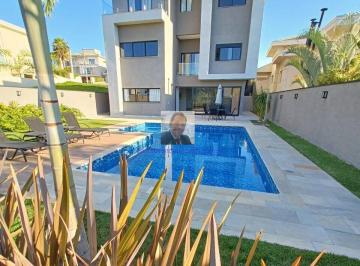 Casa · 530m² · 4 Quartos · 6 Vagas · Casa no Cond. Reserva Santa Maria - Moderna e integrada, com 4 suítes. Pisc