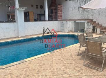 Casa · 490m² · 3 Quartos · 4 Vagas · Aluga-se Casa de 3 Dorm, 1 suíte, Piscina, e Area Gourmet km 36 RT.