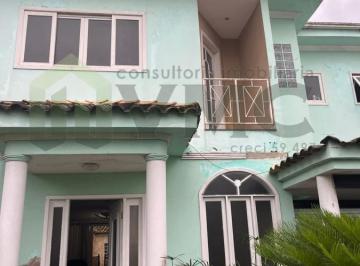 202410311313499261.jpg · Casa para Venda em Niterói, Piratininga, 4 dormitórios, 1 suíte, 4 banheiros, 2 vagas