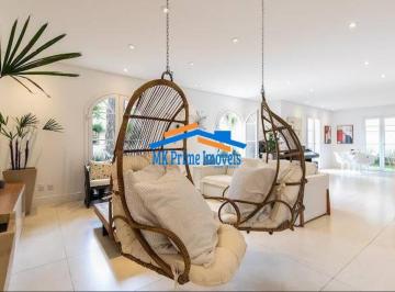 Casa · 533m² · 4 Quartos · 5 Vagas · Exclusiva Residência no Condomínio Villa Fiume Rosso - São Paulo.