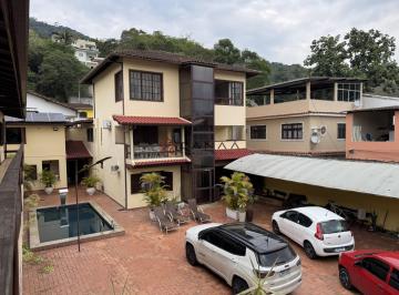 Casa · 400m² · 8 Quartos · 6 Vagas · Belíssima casa de alto padrão em Angra dos Reis