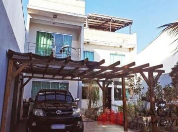Casa · 249m² · 4 Quartos · 4 Vagas · LINDO SOBRADO PRÓXIMO À UEM! ✨