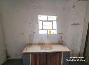 Casa · 35m² · 1 Quarto · Casa com 1 quarto, sala, cozinha, banheiro e área de serviço.