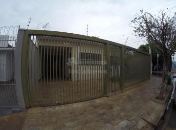 Casa · 160m² · 3 Quartos · 2 Vagas · Casa Residencial e Comercial Boa Vista