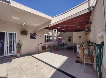 Casa · 117m² · 2 Quartos · 3 Vagas · Casa com 2 dormitórios - área gourmet e muita história boa