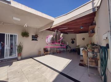 Casa · 117m² · 2 Quartos · 3 Vagas · Casa com 2 dormitórios - área gourmet e muita história boa