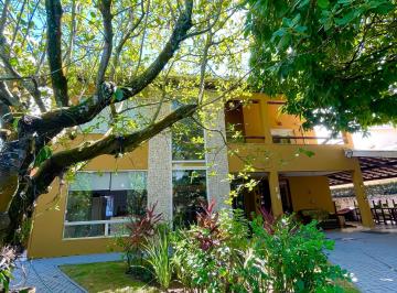 Casa de 5 quartos, Salvador · Casa a venda em Condomínio Fechado em Piatã com 5 quartos