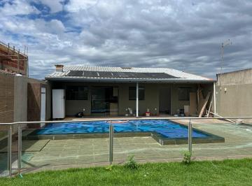 Casa de 2 quartos, Gama · Casa ponte alta norte, 2 quartos, lote 400m², churrasqueira, piscina alvenaria. 