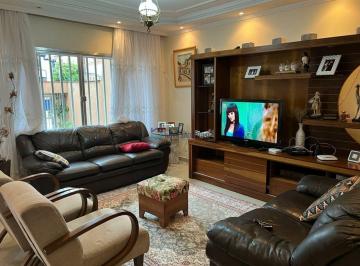Casa · 200m² · 3 Quartos · 5 Vagas · Casa Grande à venda no Ipiranga - 200m2, 5 vagas, 3 Dormitórios