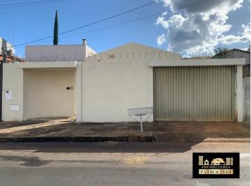 Casa · 120m² · 3 Quartos · 1 Vaga · Casa à venda, 3 quartos, 1 vaga, Centro - Patrocínio/MG