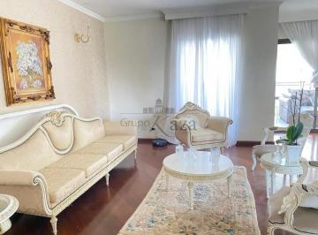 Apartamento · 247m² · 4 Quartos · 4 Vagas · Apartamento - Vila Suzana - 4 Suítes - 247m².