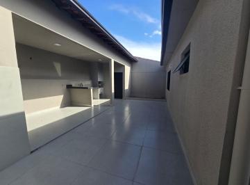 Casa · 200m² · 3 Quartos · 3 Vagas · Casa com 3 quartos à venda, bairro Santa Mônica - Uberlândia/MG