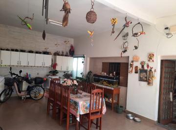 Casa · 250m² · 3 Quartos · 2 Vagas · Sobrado com 3 quartos à venda, bairro Minas Gerais - Uberlândia/MG