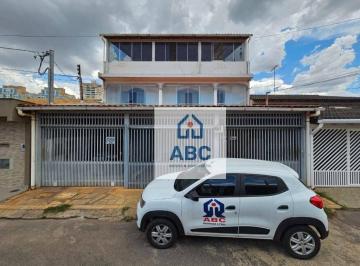 0398c1ba770d800811e0ef7f099ccc9bfdd293f2 · QE 28 Conjunto F, casa no 3º pavimento