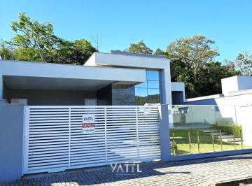 Casa · 210m² · 3 Quartos · 4 Vagas · Casa de Alto Padrão com Piscina em Jaraguá do Sul – Viva com Conforto e Exclusividade