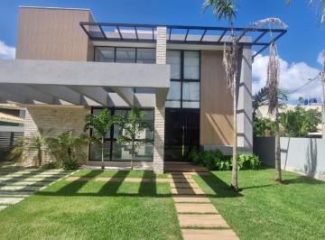 Casa · 4 Quartos · 2 Vagas · Casa Alto Padrão em GUARAJUBA, Camaçari/BA