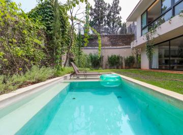 Casa de 3 quartos, São Paulo · Belissima casa alto padrão td reformada p/venda c/457m2 03 suites Morumbi