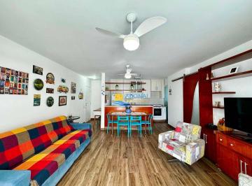 8d2ad3503d8d844f7f27946a1bdfbd73d75a8462 · Apartamento beira-mar com vista — Astúrias — Guarujá