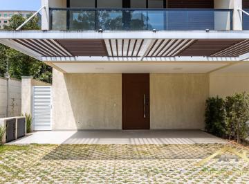 Casa · 214m² · 3 Quartos · 2 Vagas · Casa à Venda no Condomínio Alpha House 1 - 152m² sendo 3 Suítes e 2 Vagas.