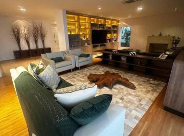 Casa · 639m² · 4 Quartos · 8 Vagas · Lindo Sobrado em condominio fechado, Lorian Boulevard, Osasco, São Paulo.